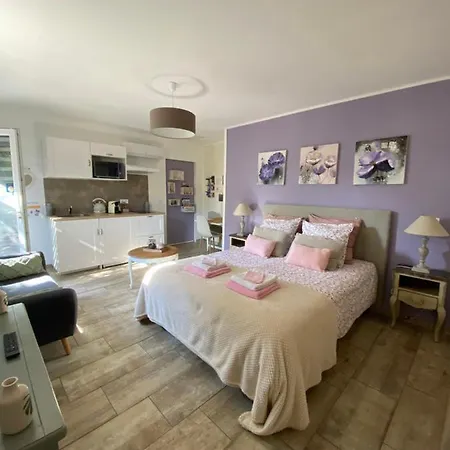 Les Santolines - A La Campagne Aigaliers